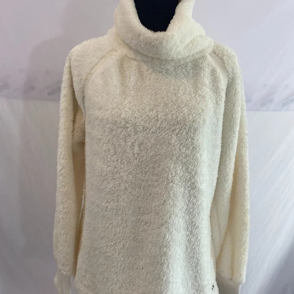 SOLD Old Navy Winter White Fleece Mock Neck Long Sleeve Top NWOT - Picture 8 of 15